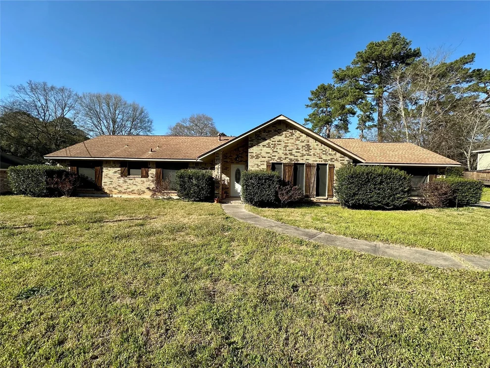 Unit for sale at 206 Verna Street, Jasper, TX 75951