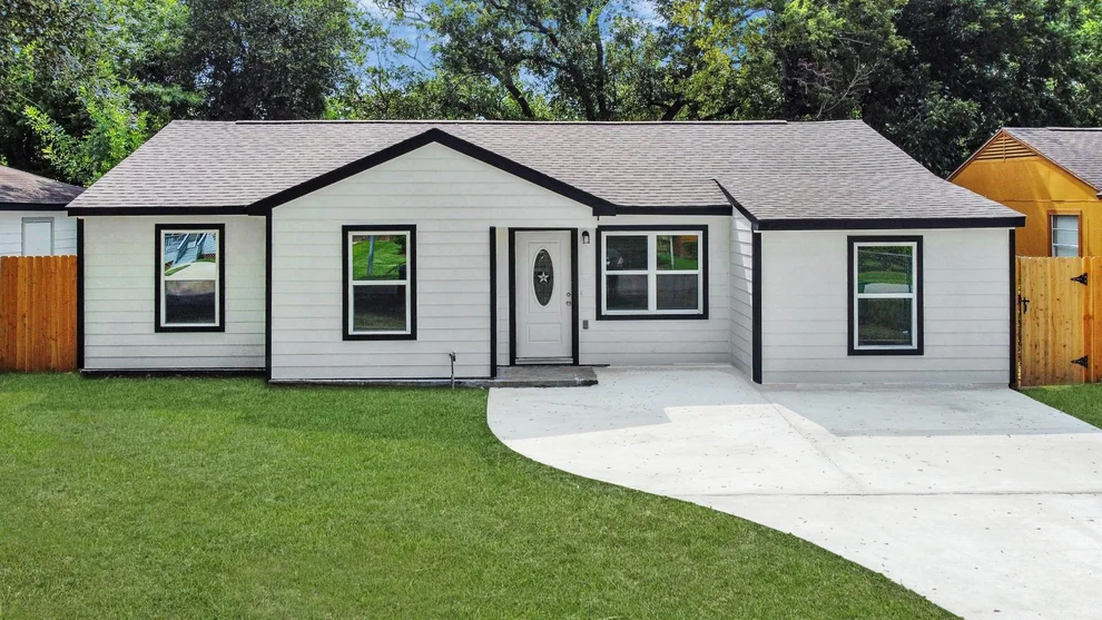 Unit for sale at 10118 Cathedral Drive, Houston, TX 77051