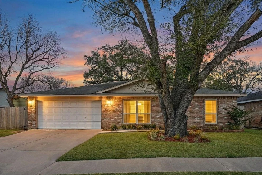 Unit for sale at 10123 Kent Towne Lane, Sugar Land, TX 77498