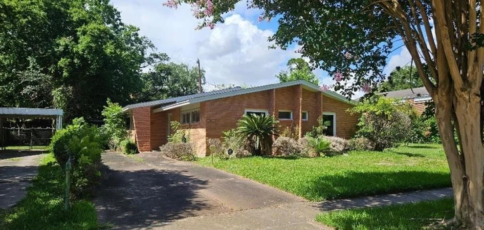 Unit for sale at 2018 Southgate Boulevard, Houston, TX 77030
