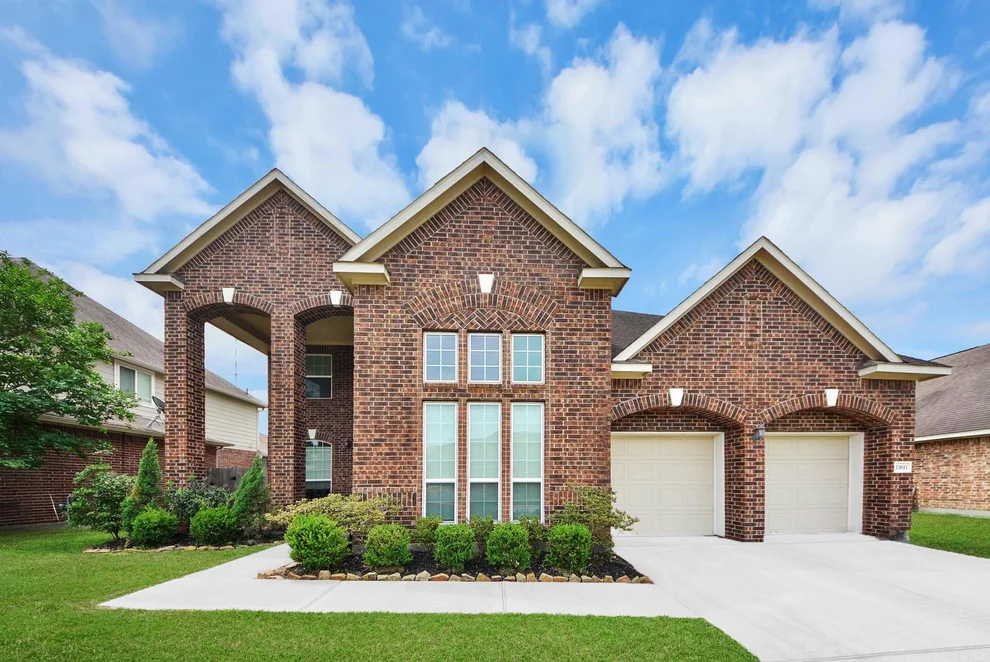 Unit for sale at 11611 Beckton Cypress Drive, Tomball, TX 77377