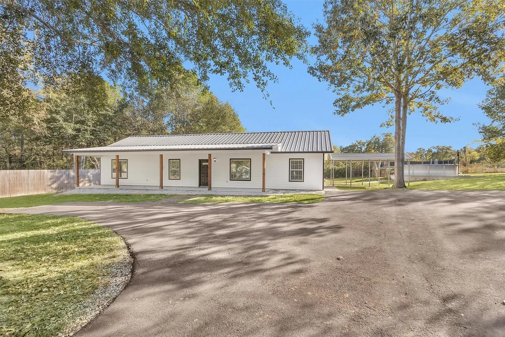 Unit for sale at 11715 Landrum Lane, Montgomery, TX 77356