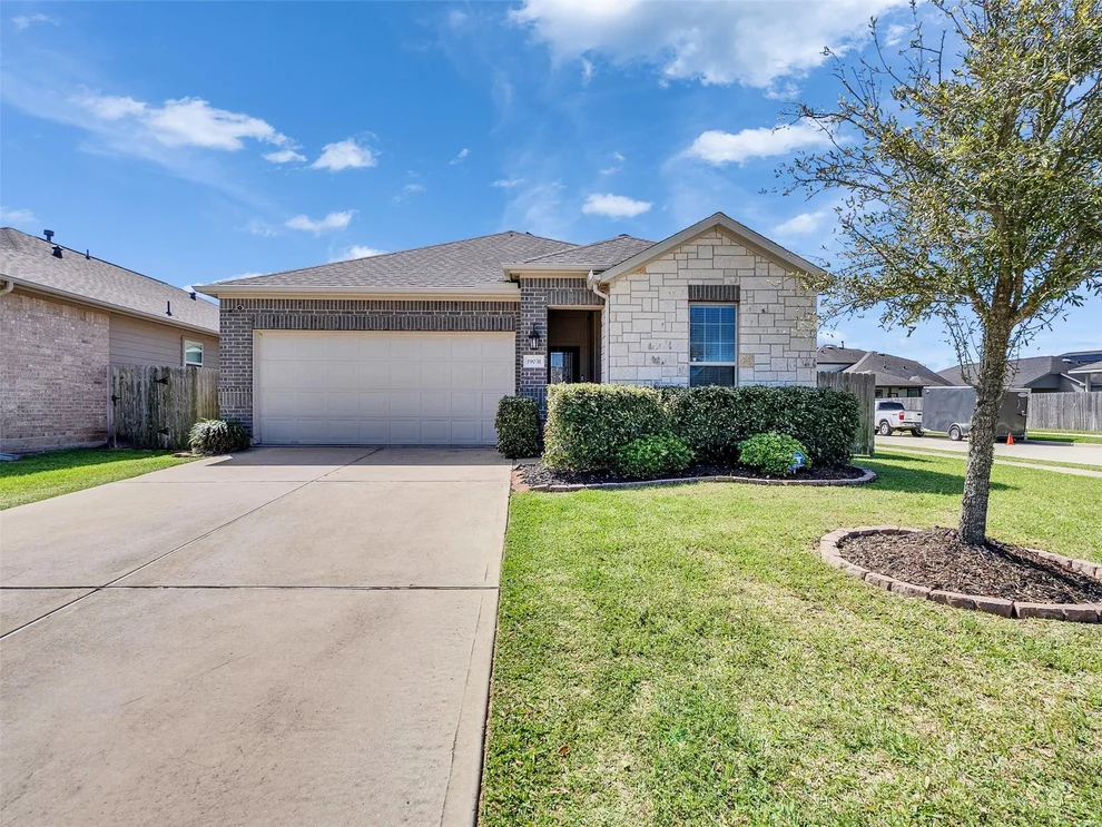 Unit for sale at 19031 Fulvetta Haven Way, Richmond, TX 77407