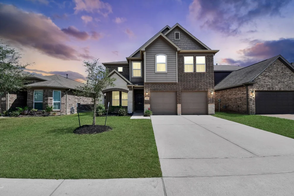 Unit for sale at 17714 Wooded Bend Path, Humble, TX 77346