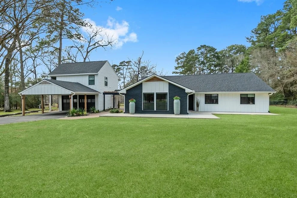 Unit for sale at 15200 Moonlight Trail, Conroe, TX 77384