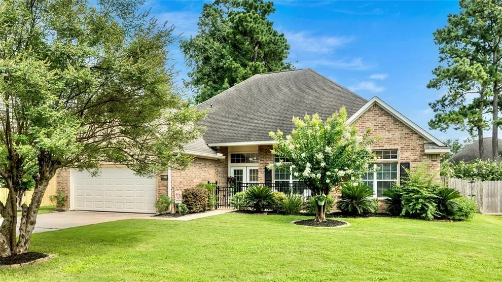 Unit for sale at 3031 Lake Island Drive, Montgomery, TX 77356