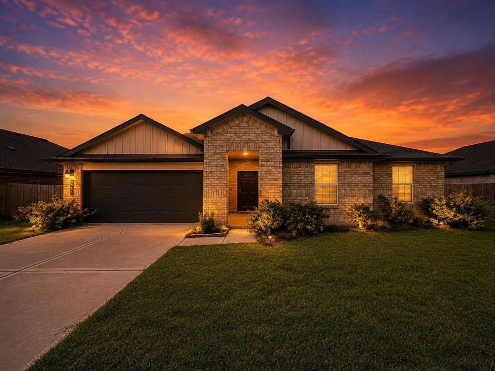 Unit for sale at 8706 Marlow Drive, Texas City, TX 77591