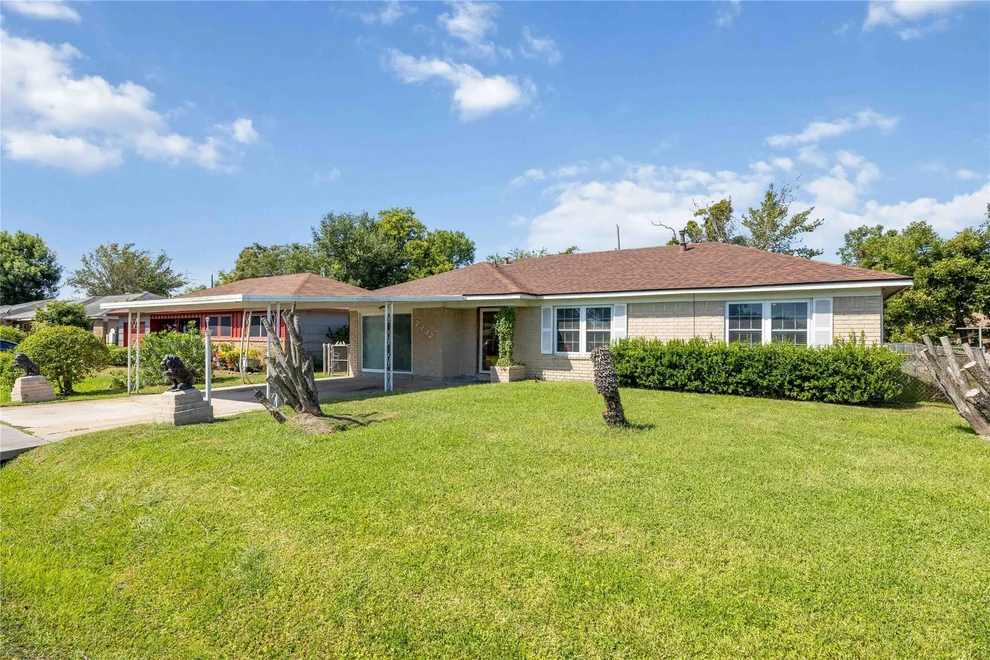 Unit for sale at 7337 Howton Street, Houston, TX 77028
