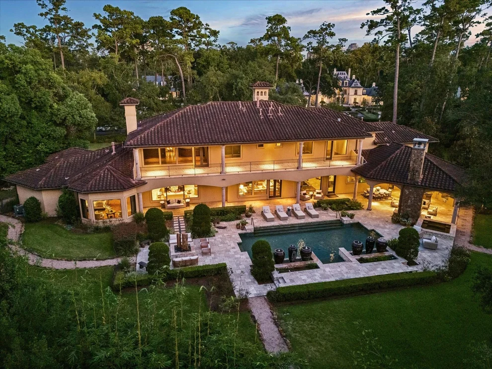 Unit for sale at 327 E Friar Tuck Lane, Houston, TX 77024