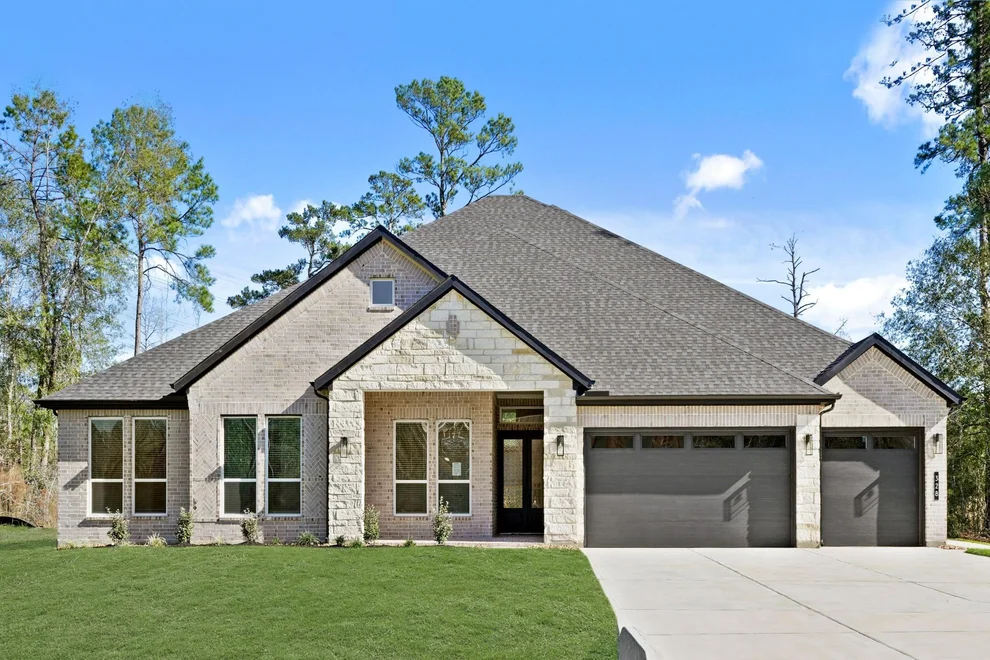 Unit for sale at 328 Louvenia Court, Pinehurst, TX 77362
