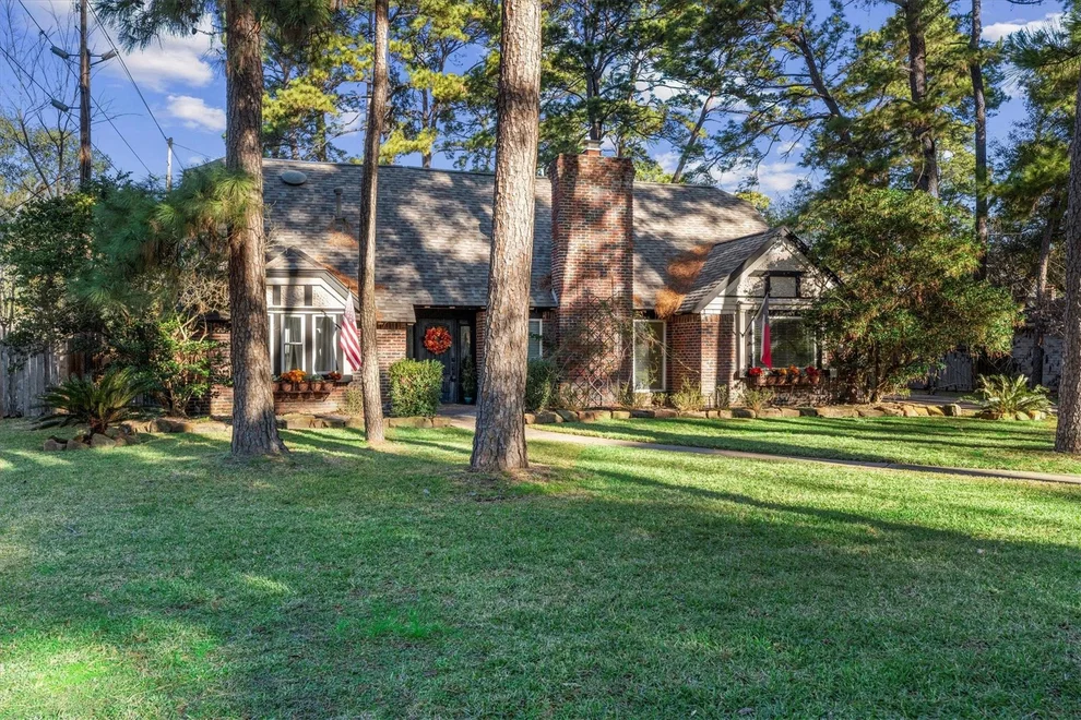 Unit for sale at 8118 Oak Moss Drive, Spring, TX 77379