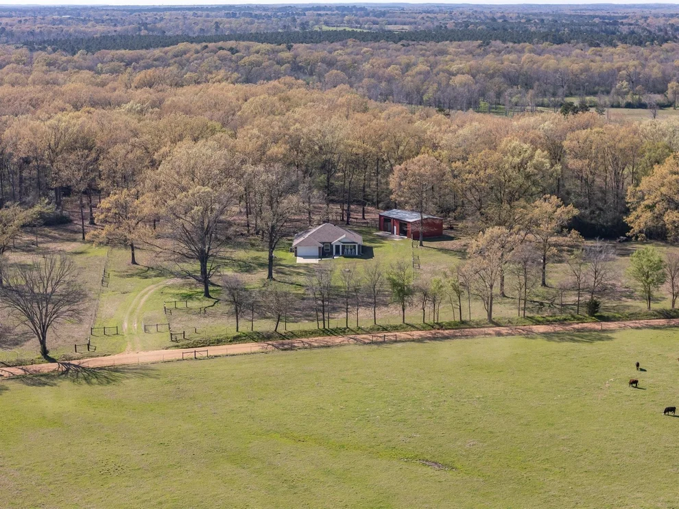 Unit for sale at 7542 County Road 4293, Tenaha, TX 75974