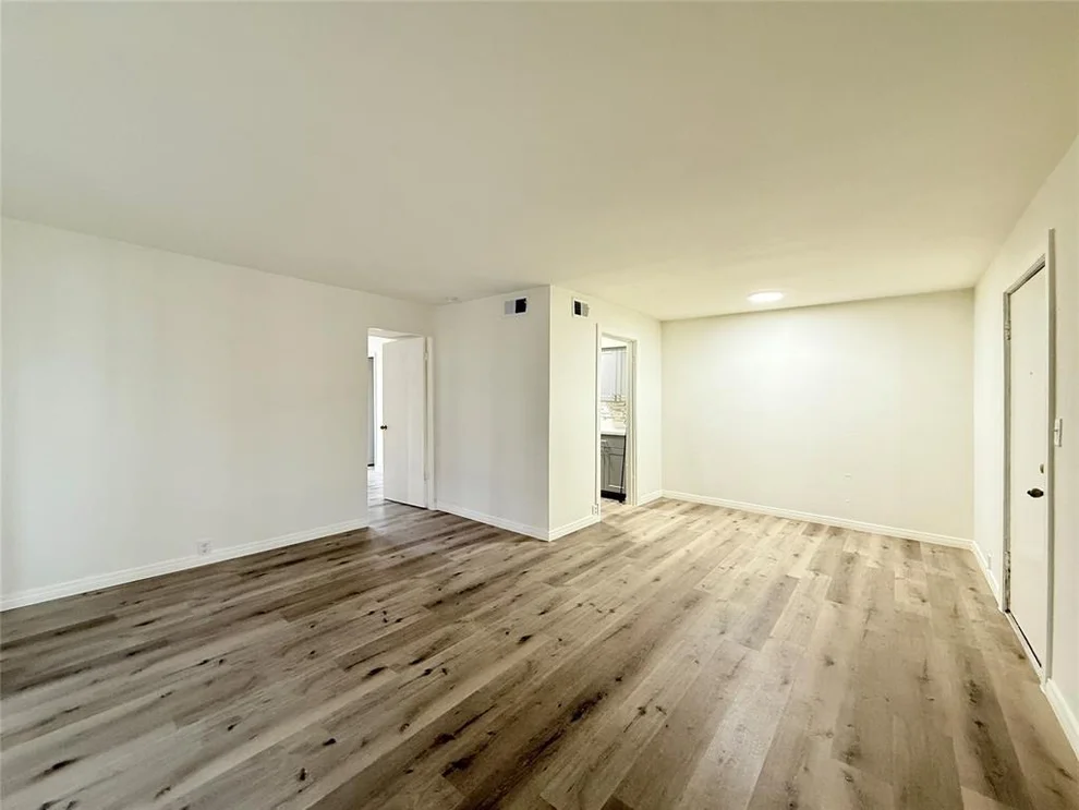 Unit for sale at 5615 Bissonnet Street, Houston, TX 77081
