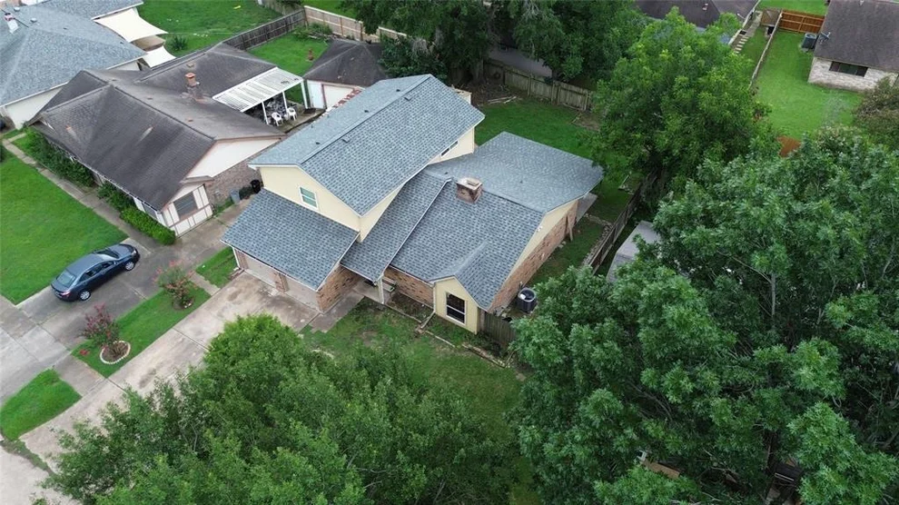 Unit for sale at 315 N Forest Boulevard, Houston, TX 77090