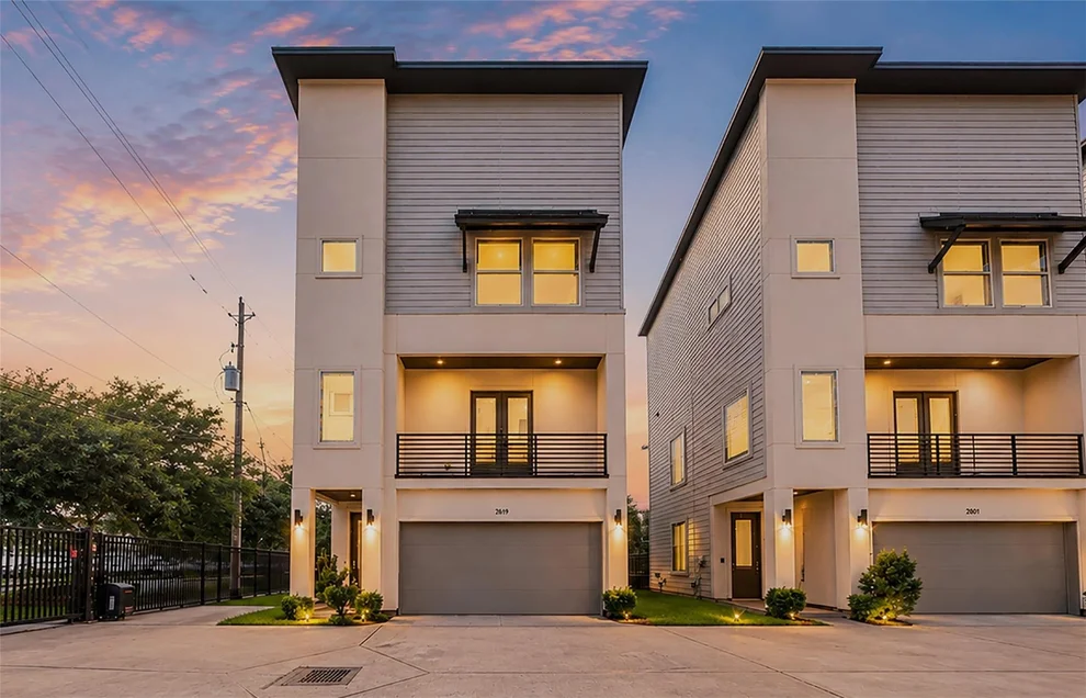 Unit for sale at 2619 Hutchins Street, Houston, TX 77004