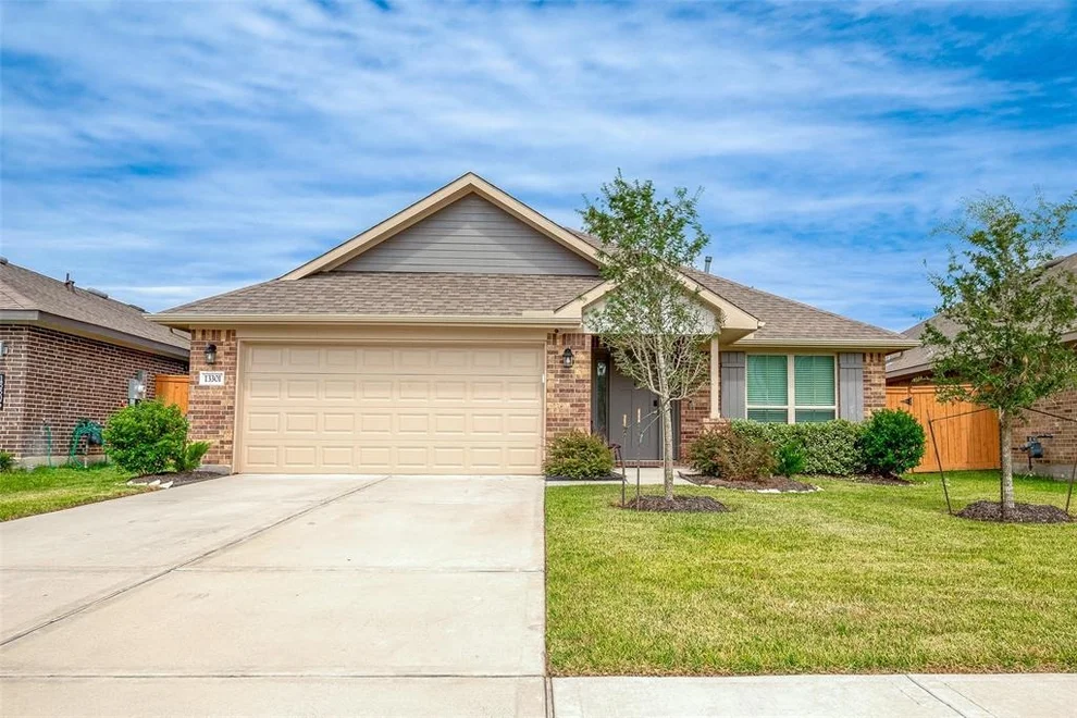 Unit for sale at 13301 Lago Acero Lane, Texas City, TX 77568
