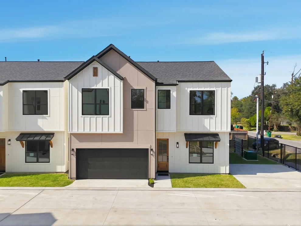 Unit for sale at 9419 E Montridge Lane, Houston, TX 77080