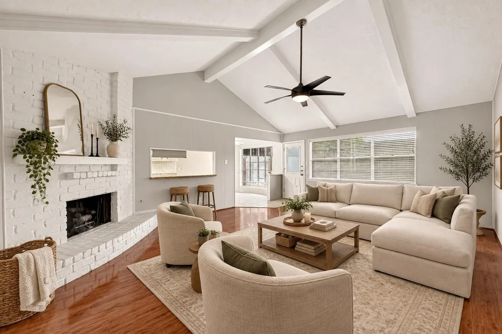 Unit for sale at 13511 Brook Hollow Drive, Sugar Land, TX 77498