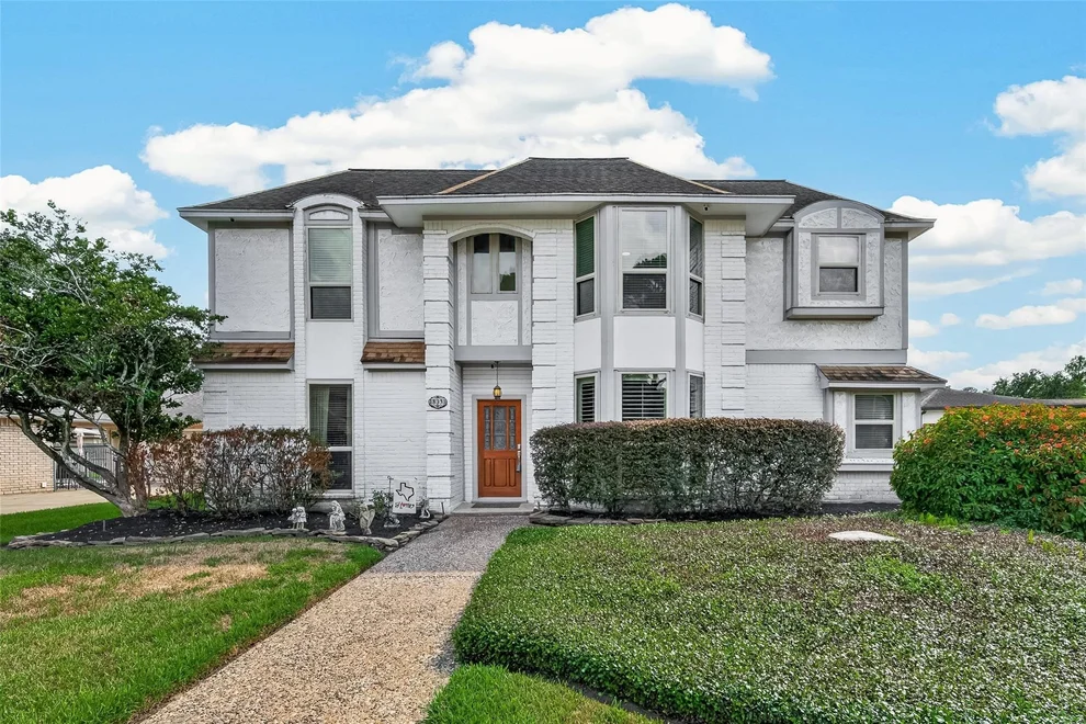 Unit for sale at 18331 Longcliffe Drive, Houston, TX 77084