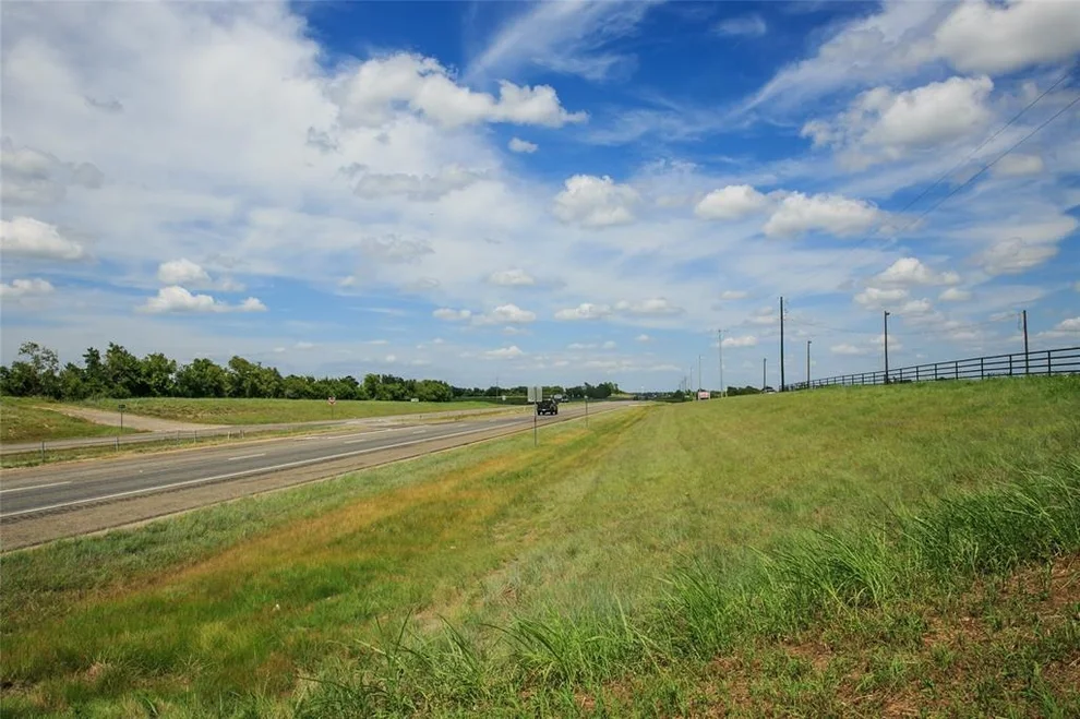 Unit for sale at 14755 Us Hwy 290 W, Burton, TX 77835