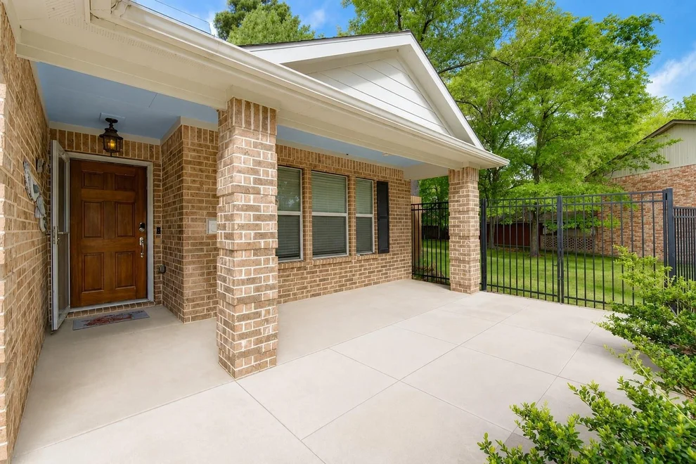 Unit for sale at 3619 Woodland Lane, Montgomery, TX 77356