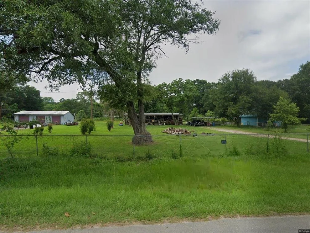 Unit for sale at 17189 Valley Lane, Conroe, TX 77306