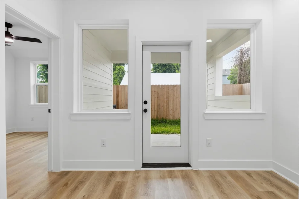 Unit for sale at 812 Elkhart Street, Houston, TX 77091
