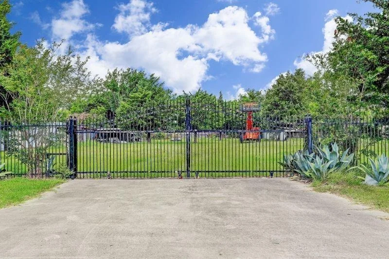 Unit for sale at 13720 Fm 1764 Road, Santa Fe, TX 77517