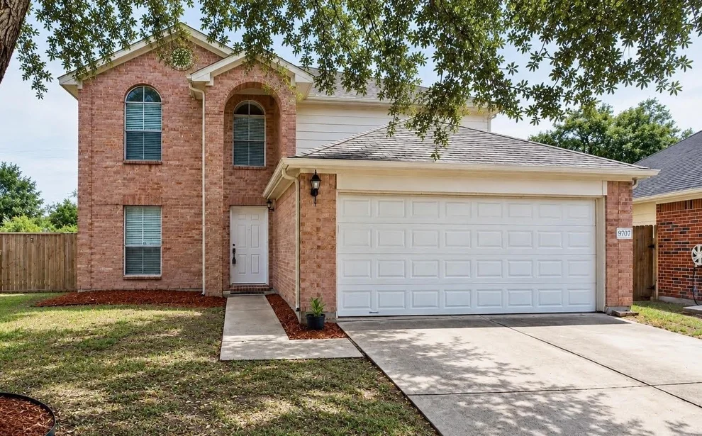 Unit for sale at 9707 Royal Crest Way, Houston, TX 77083