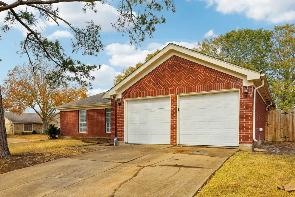 Unit for sale at 6603 Harpers Drive, Richmond, TX 77469