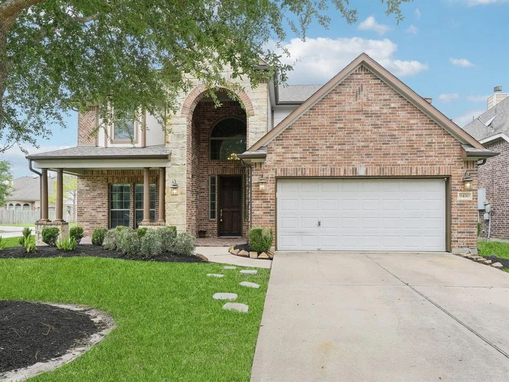 Unit for sale at 9430 Copper Cove Lane, Rosharon, TX 77583
