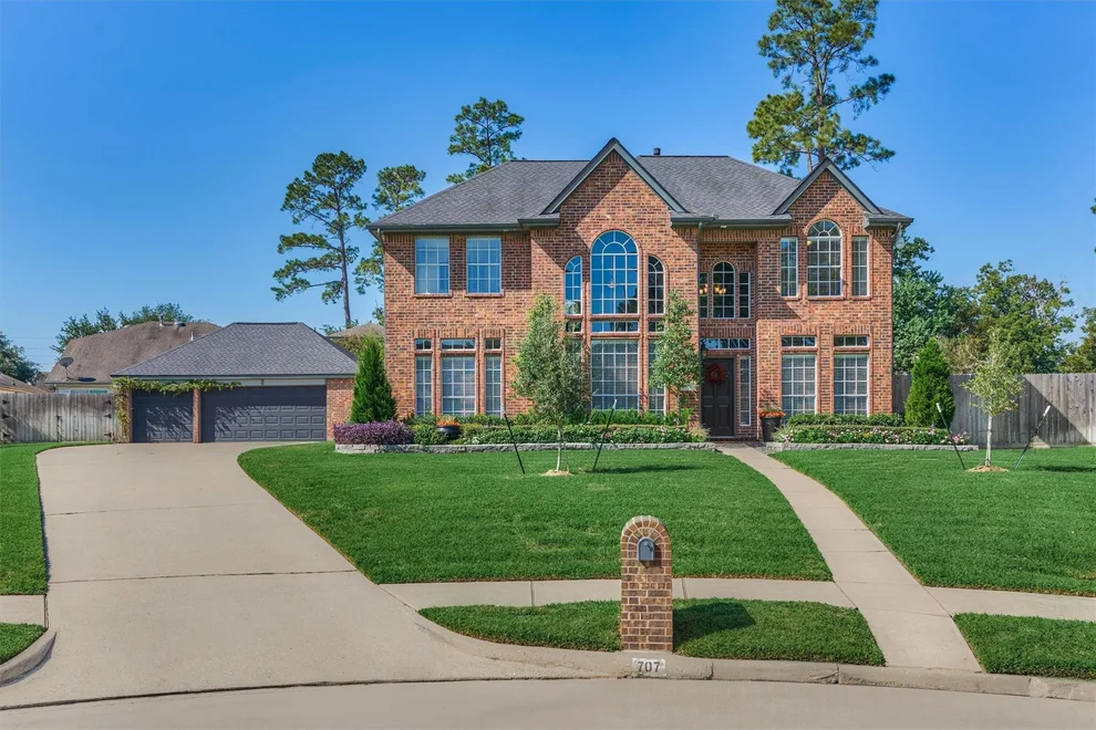 Unit for sale at 707 Cypresswood Lake Court, Spring, TX 77373