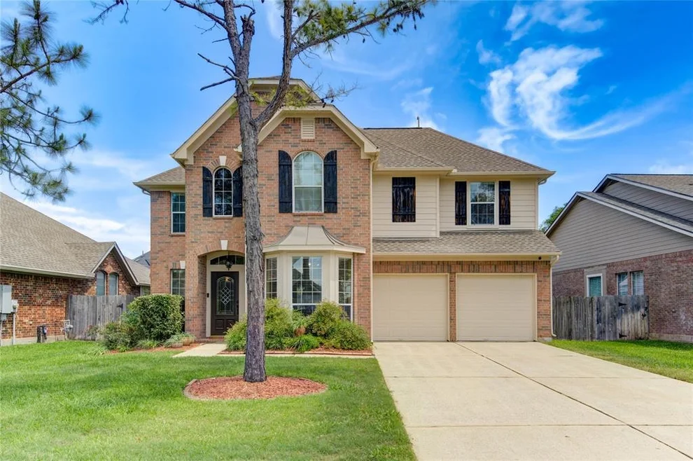 Unit for sale at 3127 Autumnjoy Drive, Pearland, TX 77584