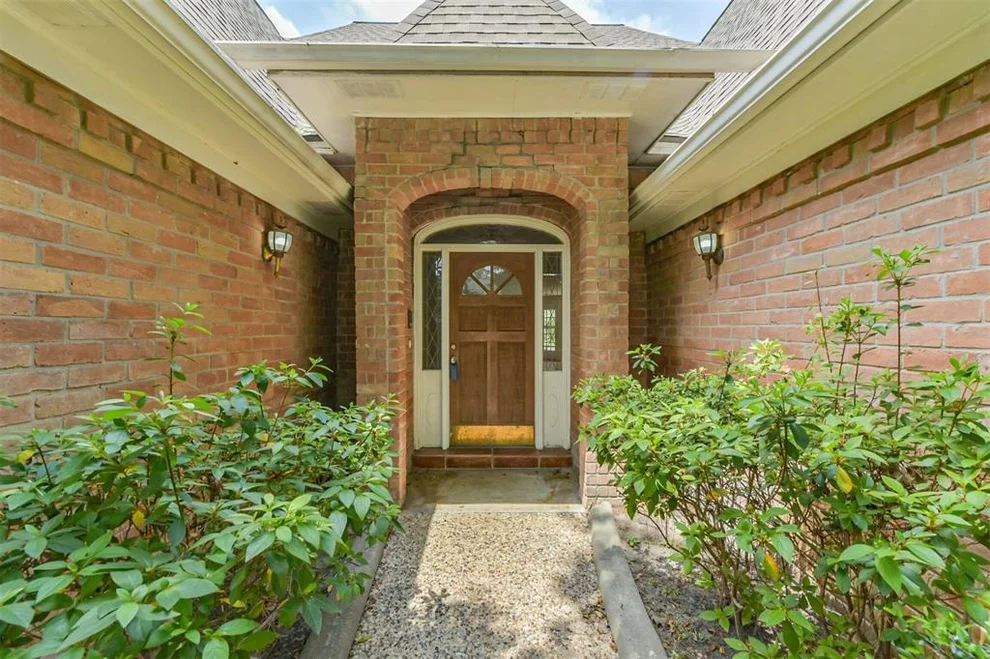 Unit for sale at 9402 Stockport Drive, Spring, TX 77379