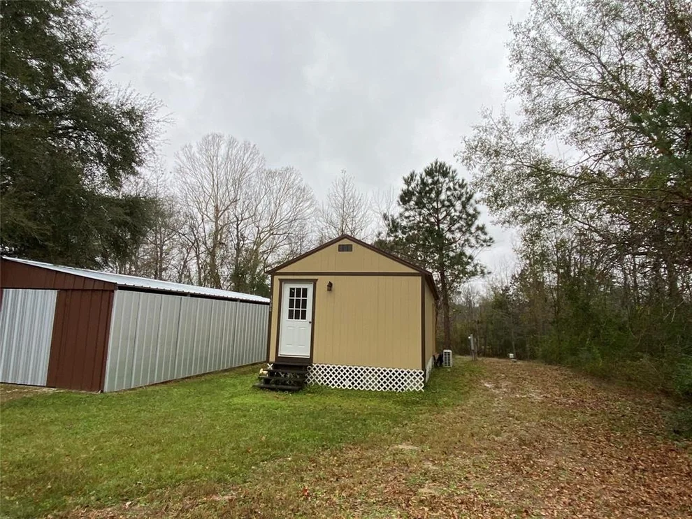 Unit for sale at 1586 State Highway Loop 116, Livingston, TX 77351
