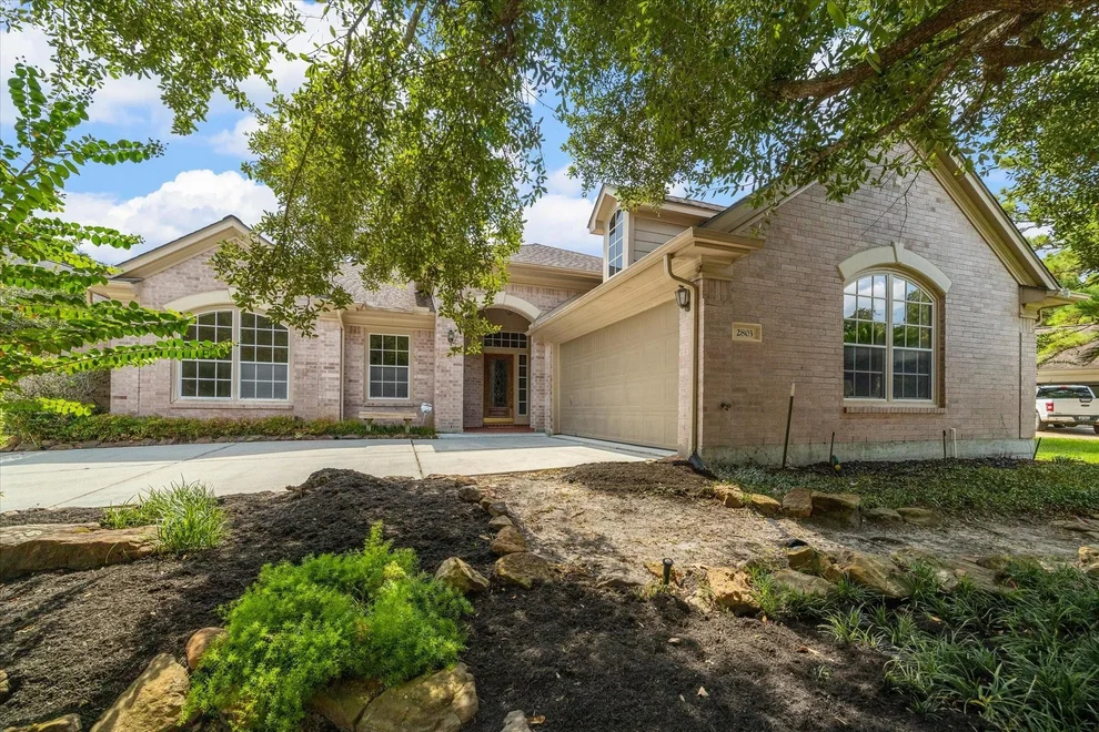 Unit for sale at 2803 N Strathford Lane, Houston, TX 77345