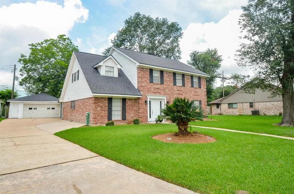 Unit for sale at 9719 Kindletree Drive, Houston, TX 77040