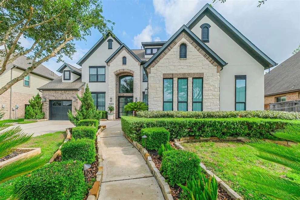 Unit for sale at 9223 Mount Logan, Missouri City, TX 77459