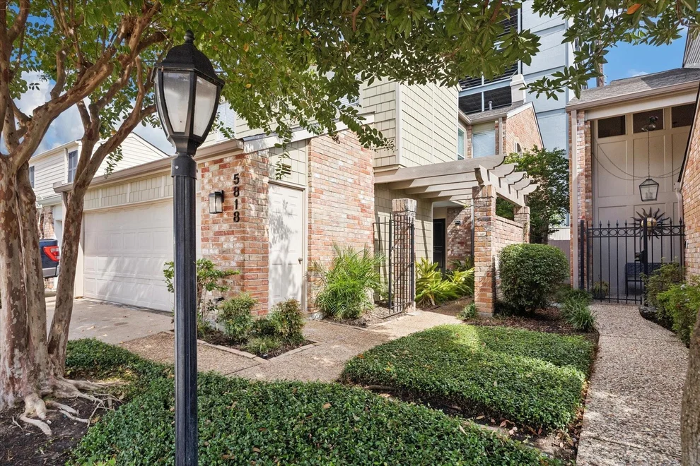Unit for sale at 5818 Valley Forge Drive, Houston, TX 77057