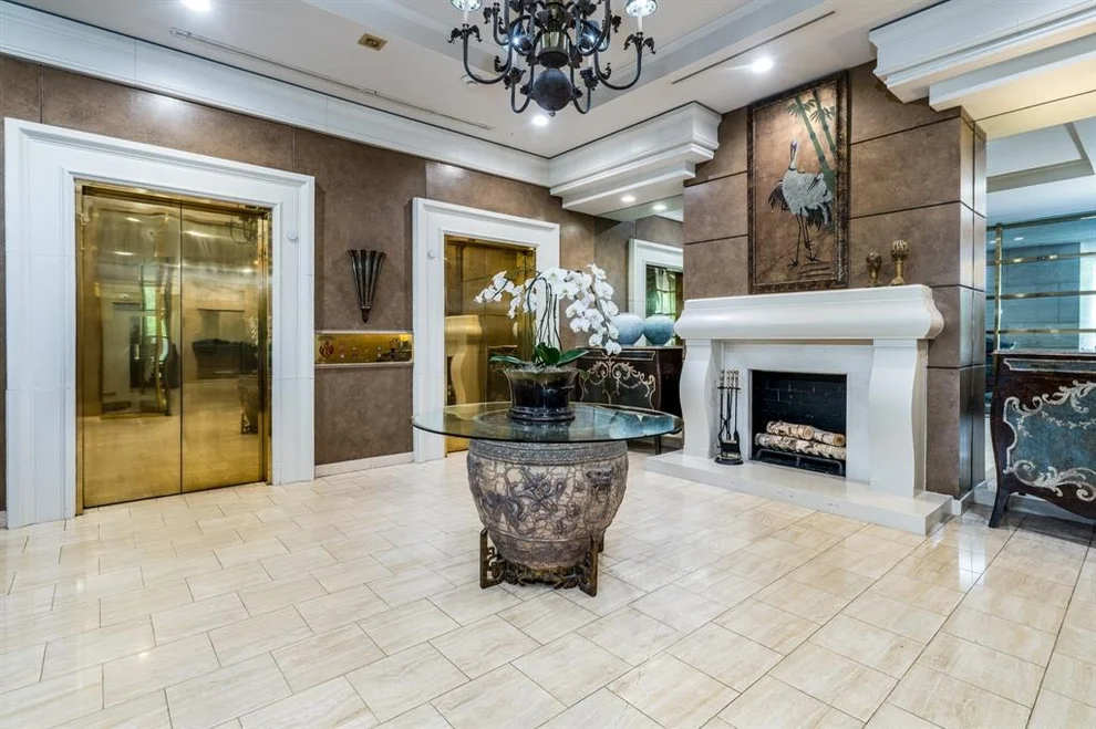 Unit for sale at 150 Gessner Road, Houston, TX 77024