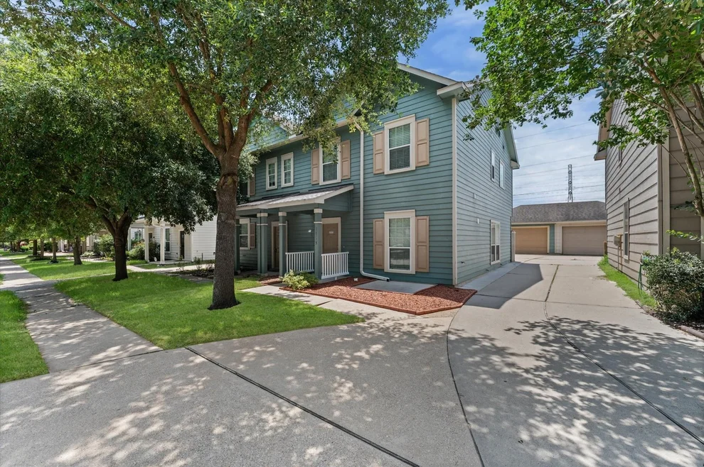 Unit for sale at 16775 Mammoth Springs Drive, Houston, TX 77095