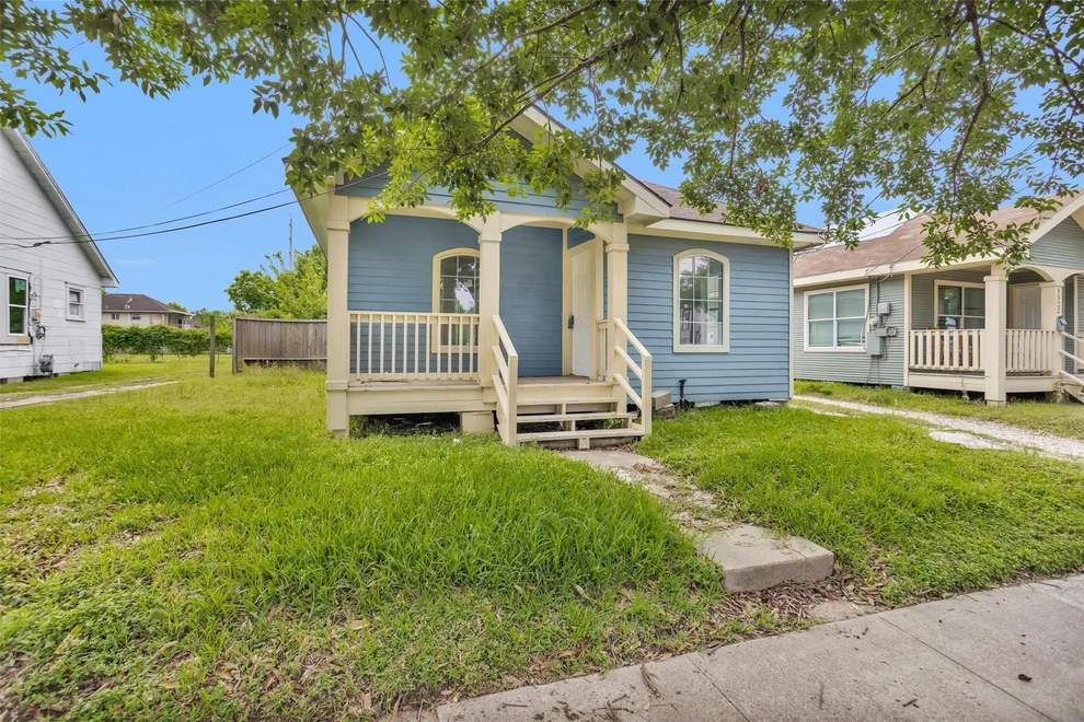 Unit for sale at 4522 Canal Street, Houston, TX 77011