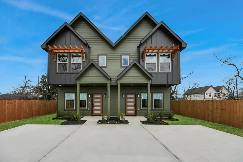 Unit for sale at 5414 Ina Street, Houston, TX 77028
