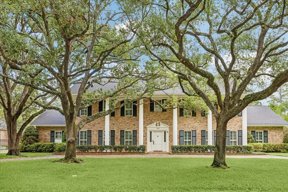 Unit for sale at 515 Hunterwood Drive, Houston, TX 77024