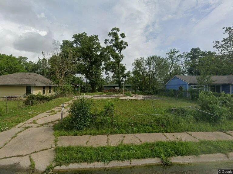 Unit for sale at 5907 Ridgeway Drive, Houston, TX 77033