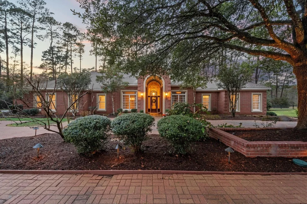 Unit for sale at 23123 Holly Creek Trail, Tomball, TX 77377