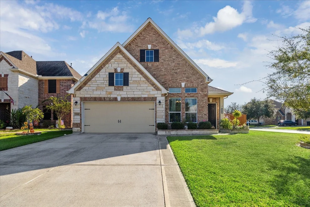Unit for sale at 8302 Bay Oaks Drive, Baytown, TX 77523