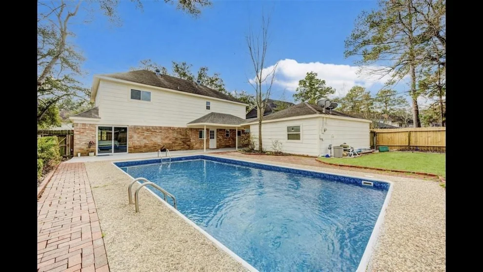 Unit for sale at 3610 Stoney Oak Drive, Houston, TX 77068
