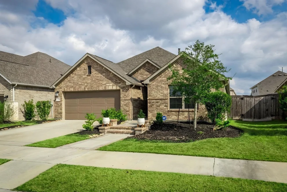 Unit for sale at 14914 Big Bend Ranch Drive, Cypress, TX 77433