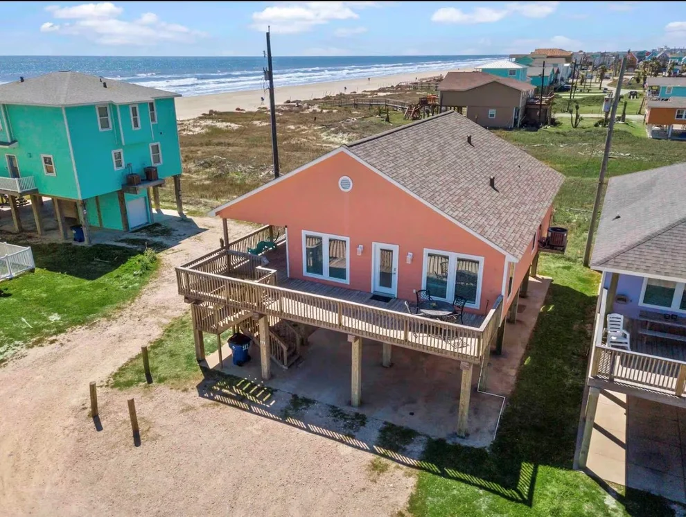 Unit for sale at 111 Mar Vista Court, Surfside Beach, TX 77541